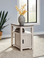 Fendenmore - Chair Side End Table