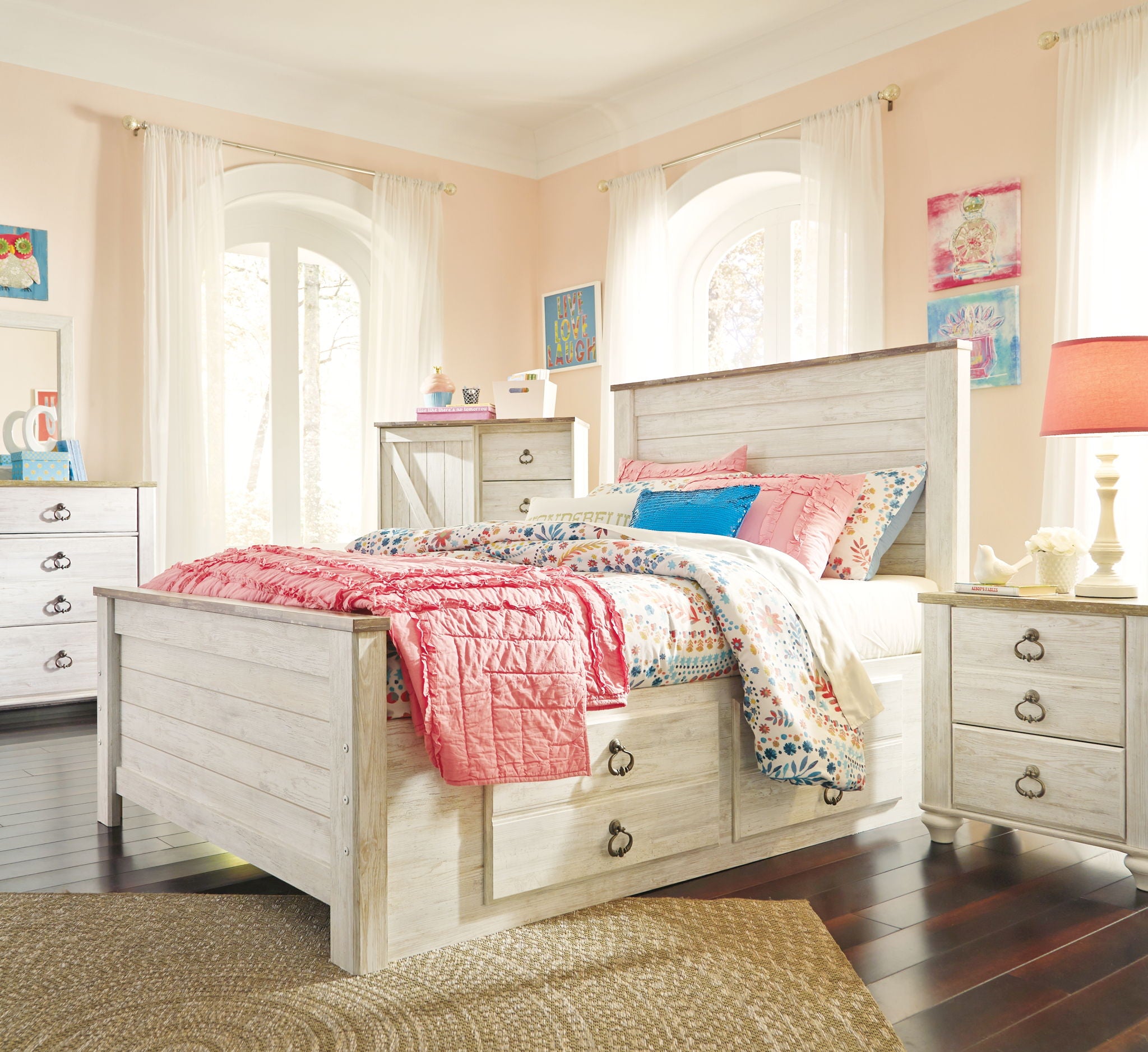 Willowton - Panel Bed