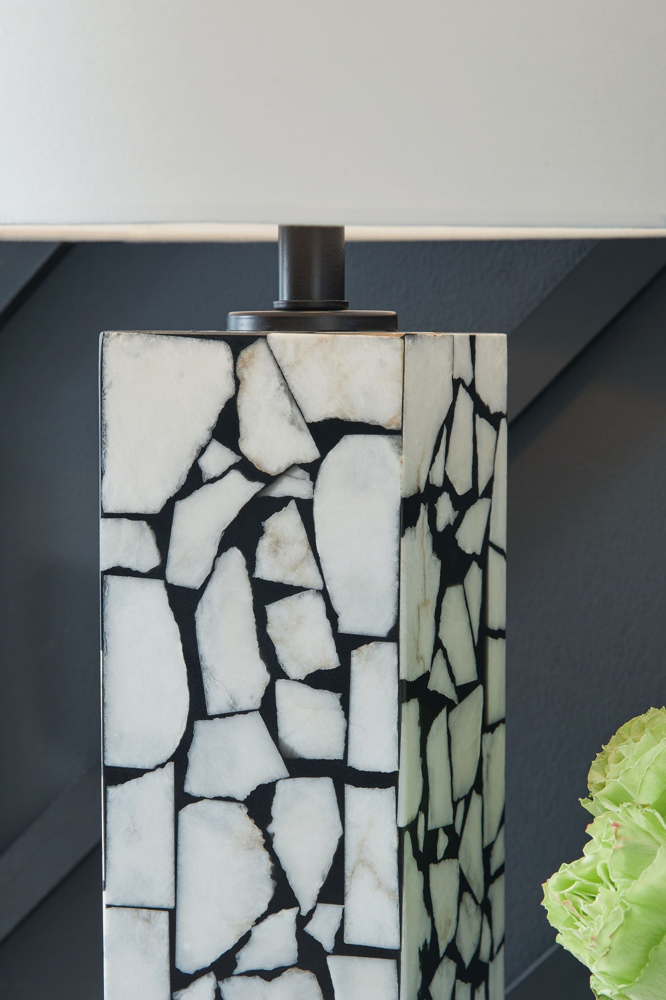 Macaria - Marble Table Lamp - White / Black