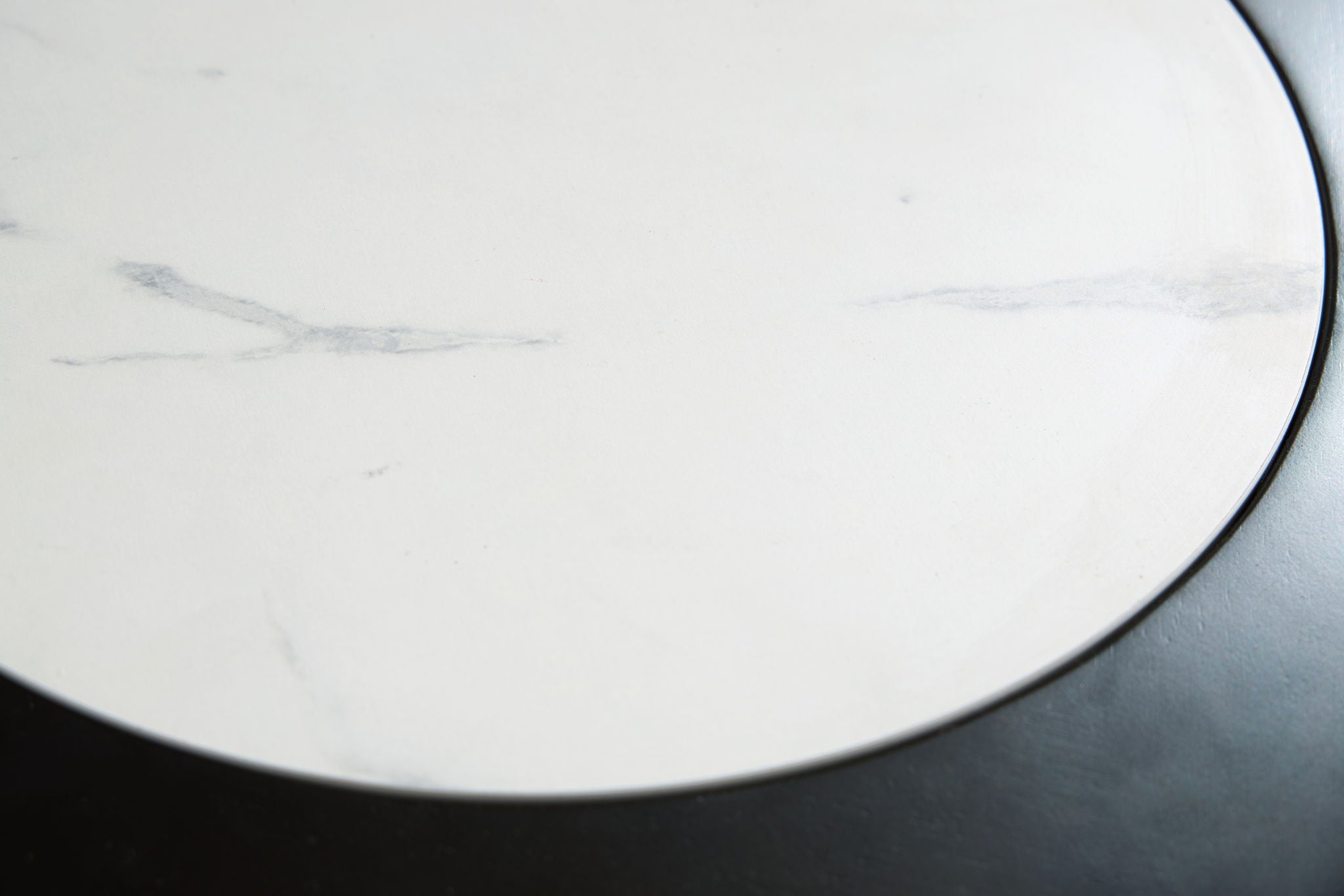 Grayman - Round Table