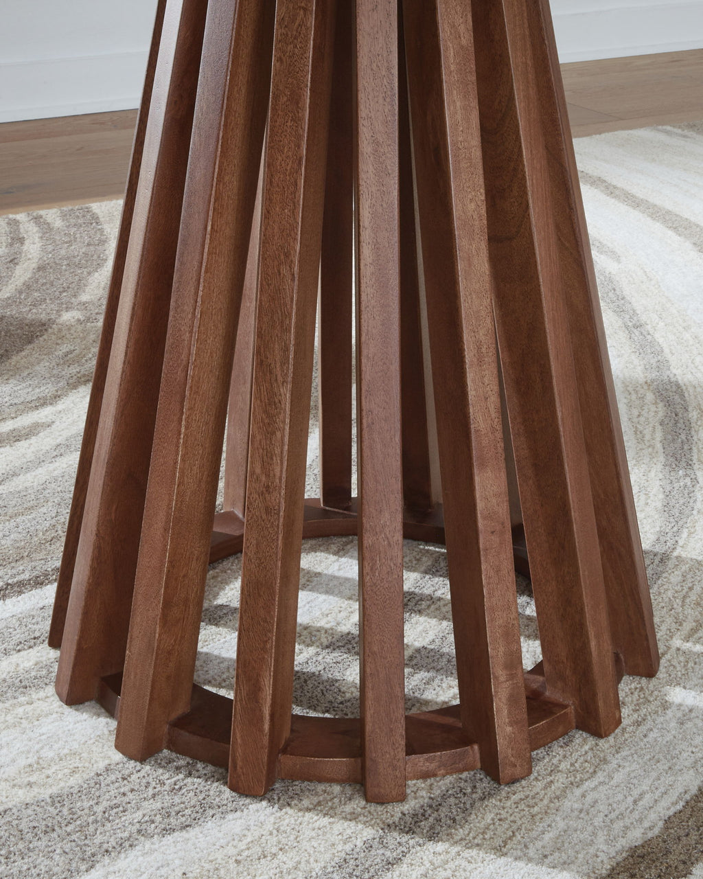 Kallari - Round End Table - Warm Brown / Black