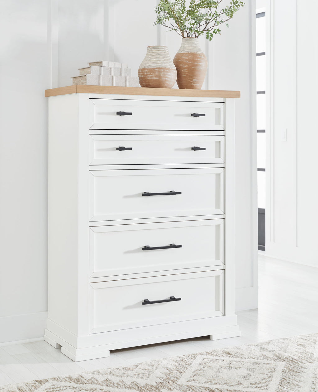Ashbryn - Five Drawer Chest - White / Natural
