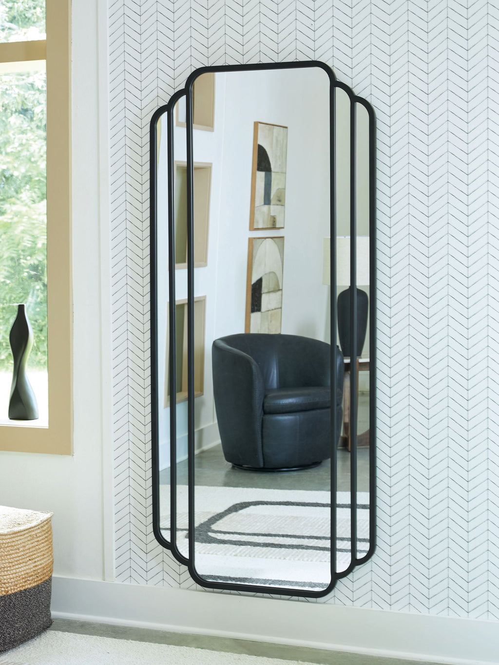 Antigone - Floor Mirror - Black