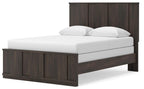 Shaehartin - Panel Bed