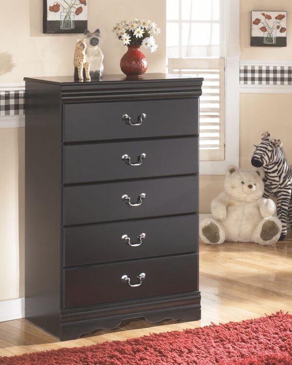Huey Vineyard - Black - Five Drawer Chest - Image 3