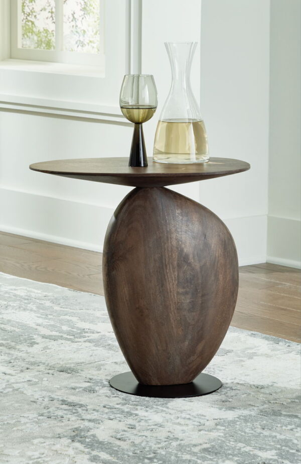 Cormmet - Brown / Black - Accent Table - Image 3