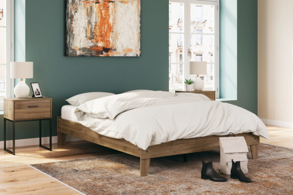 Deanlow - Platform Bed - Image 5