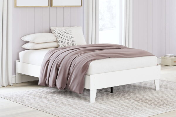 Hallityn - Platform Bed - Image 5