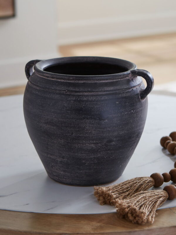 Meadie - 9" Vase - Image 4