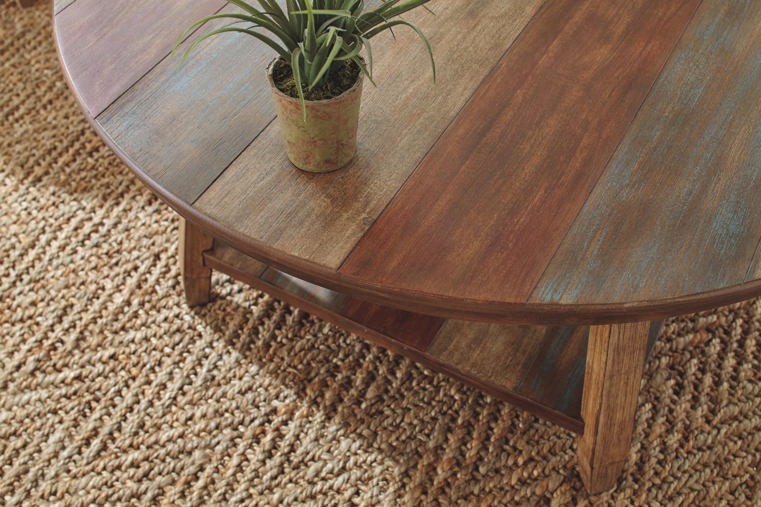 Raebecki - Brown - Occasional Table Set (Set of 3) - Image 4