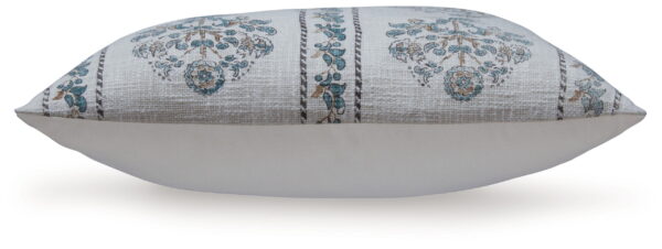 Paulmour - Pillow - Image 4