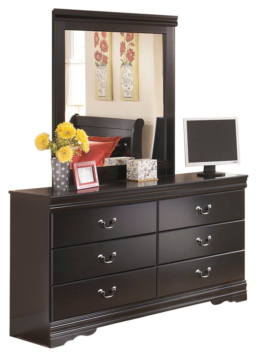 Huey Vineyard - Black - Dresser, Mirror - Image 3