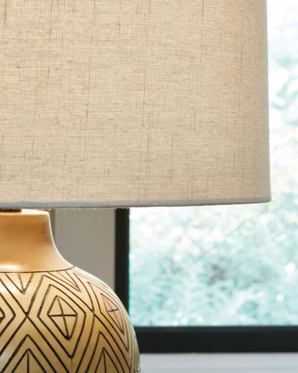 Jairgan - Tan / Black - Poly Table Lamp (Set of 2) - Image 3