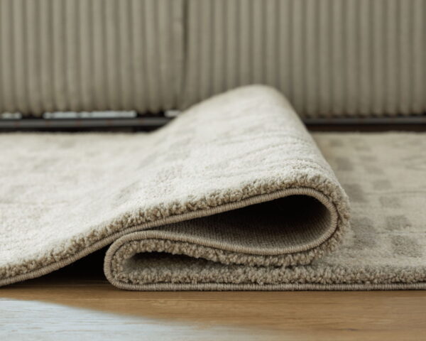 Maconville - Rug - Image 2