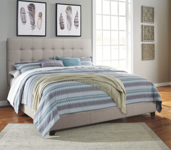 Dolante - Upholstered Bed - Image 2