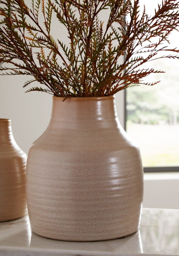 Millcott - Medium Vase - Image 3