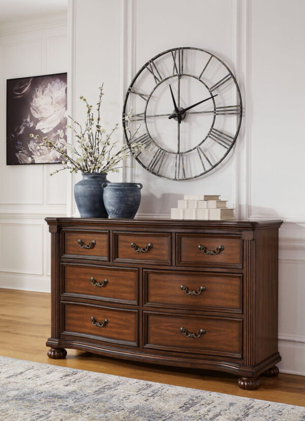 Lavinton - Brown - Dresser - Image 2