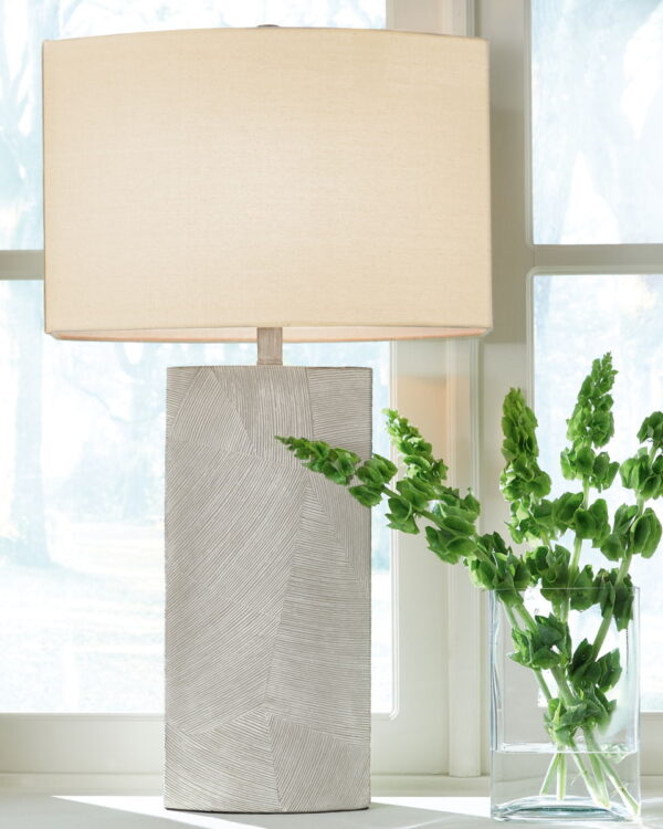 Bradard - Brown - Poly Table Lamp - Image 3