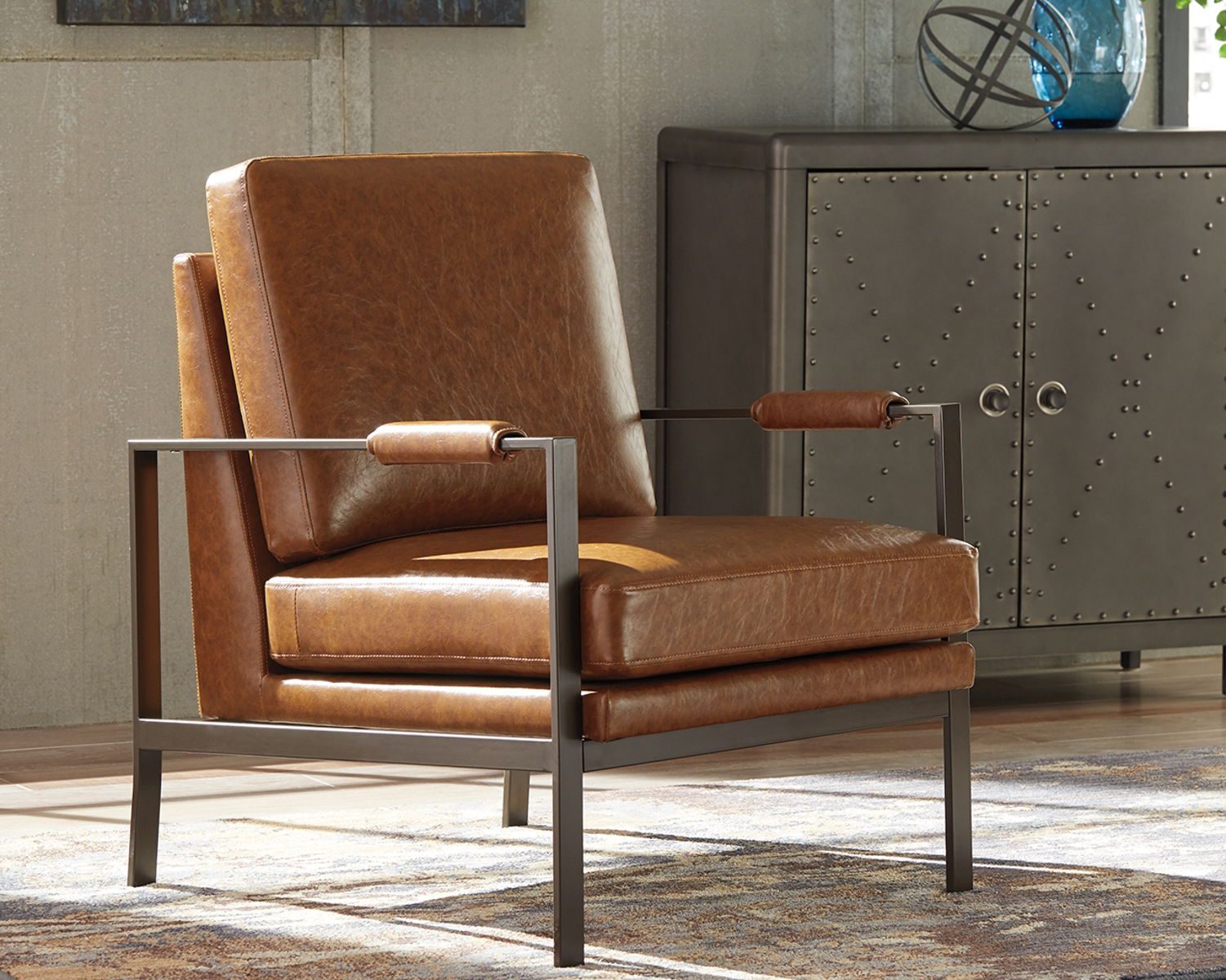 Peacemaker - Brown - Accent Chair - Image 3