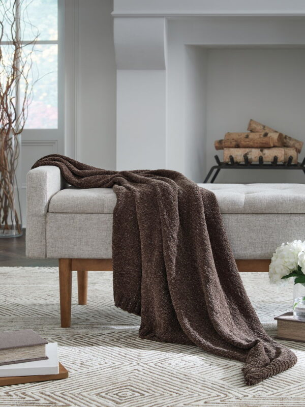 Anawood - Throw - Image 4