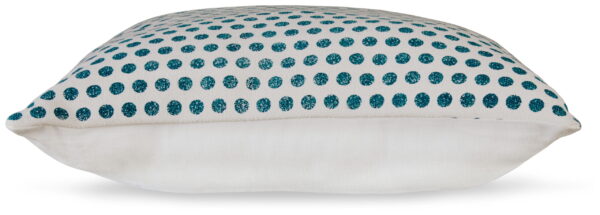 Monique - Pillow - Image 4