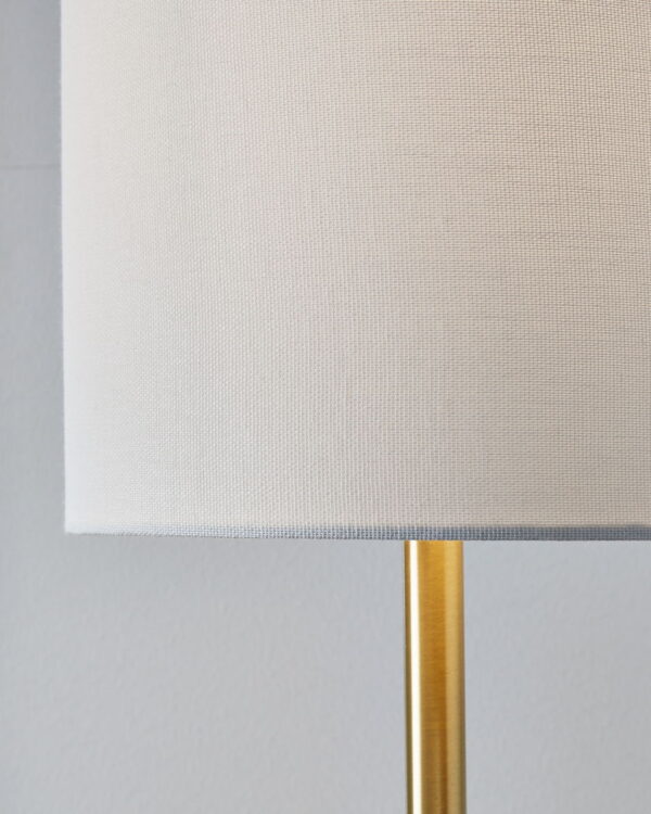 Maywick - White - Metal Table Lamp - Image 3