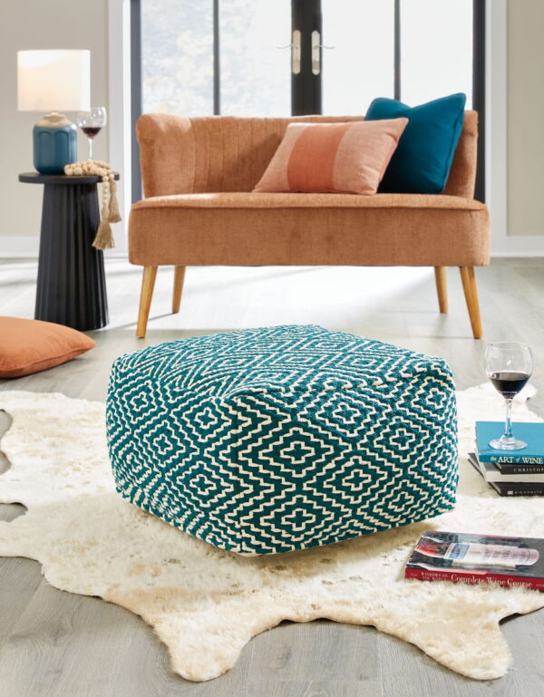 Brynnsen - Pouf - Image 7