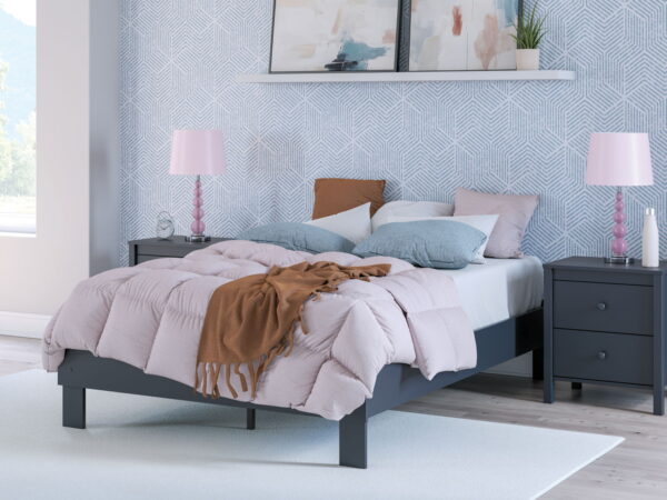 Simmenfort - Platform Bed - Image 3