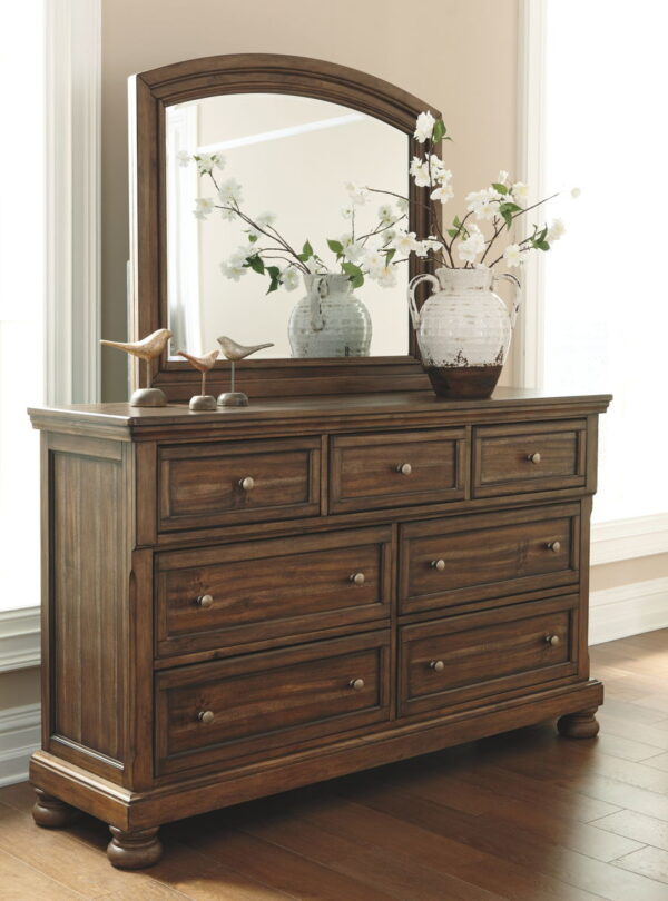 Flynnter - Sleigh Bedroom Set - Image 6