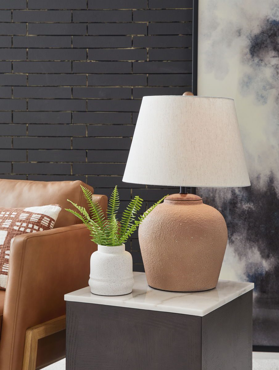 Scantor - Rust - Metal Table Lamp - Image 3