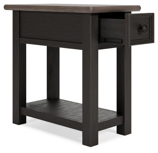 Tyler Creek - Black / Gray - Chair Side End Table - Image 3