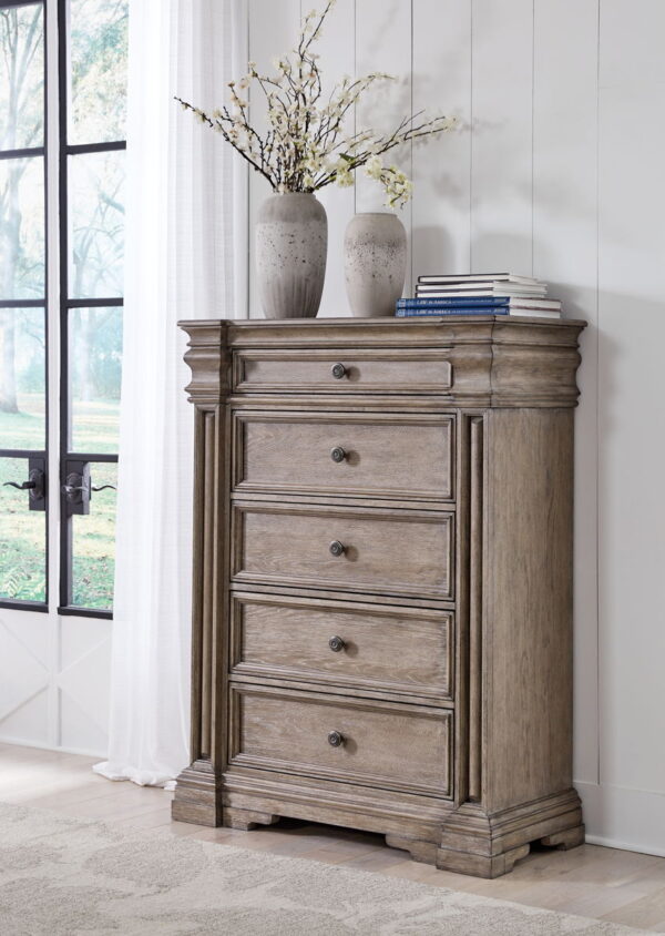 Blairhurst - Light Grayish Brown - Five Drawer Chest - Image 2