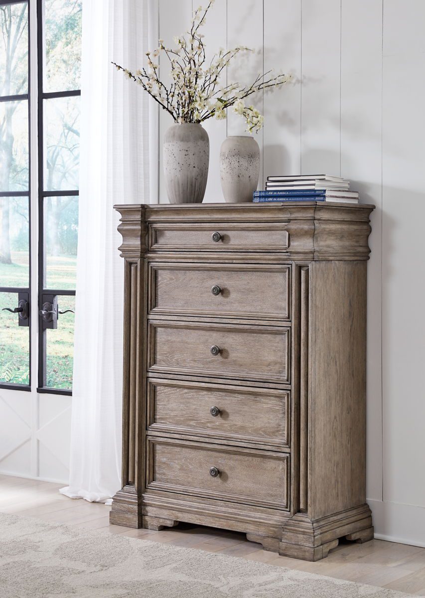 Blairhurst - Light Grayish Brown - Five Drawer Chest - Image 2