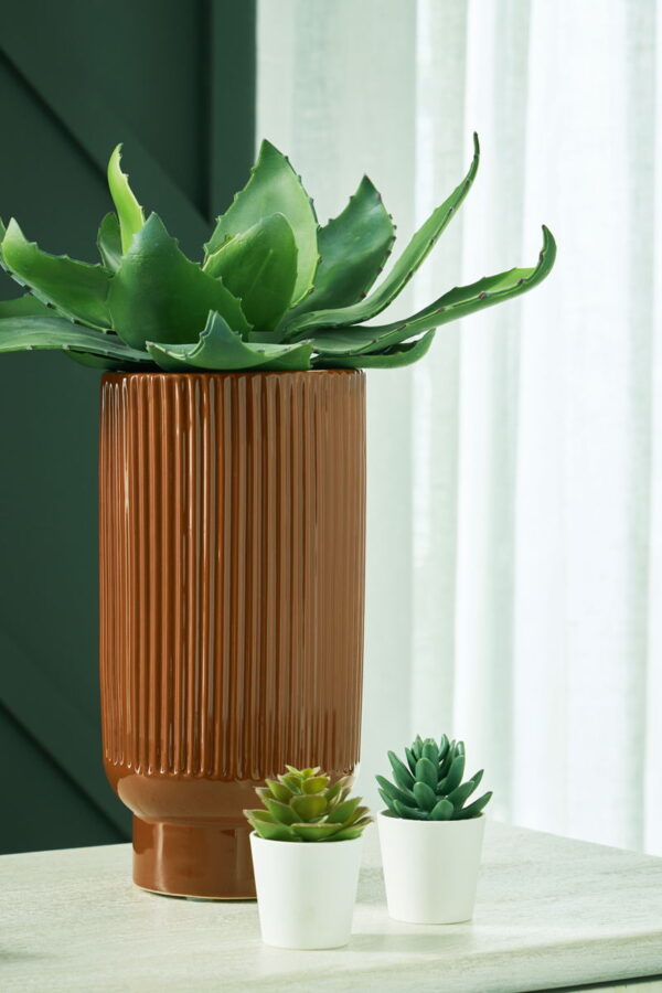 Avalyah - Medium Vase - Image 4