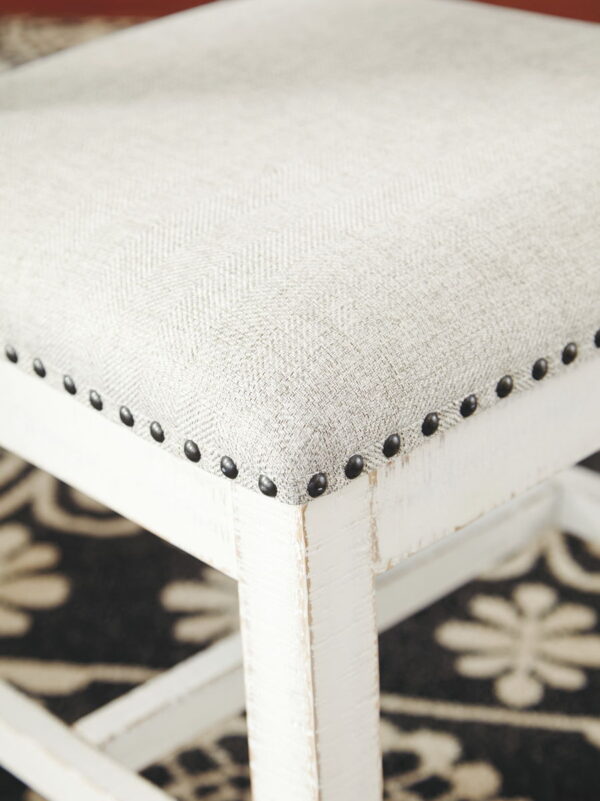 Valebeck - Dining Table Set - Image 4
