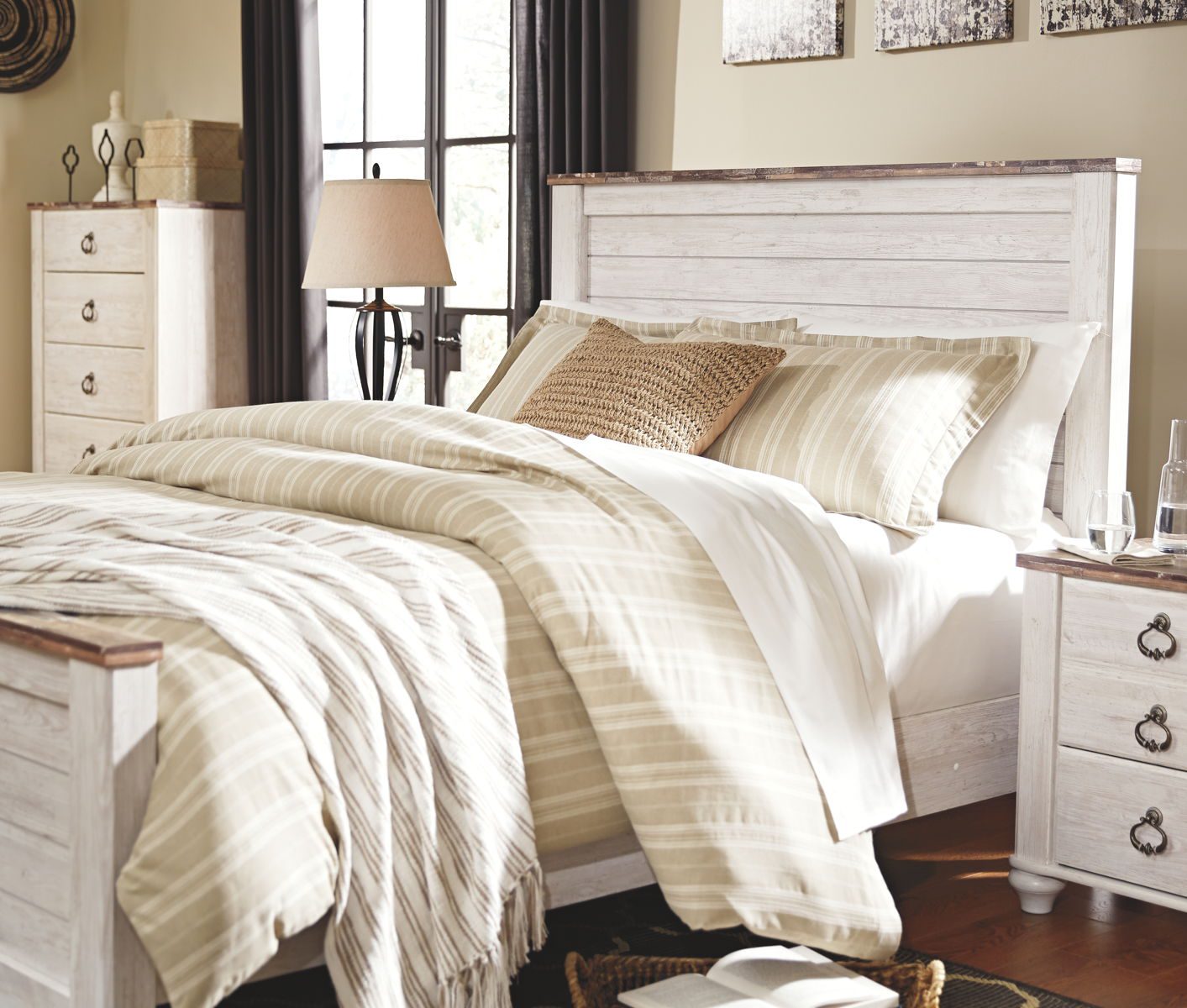 Willowton - Panel Bedroom Set - Image 4