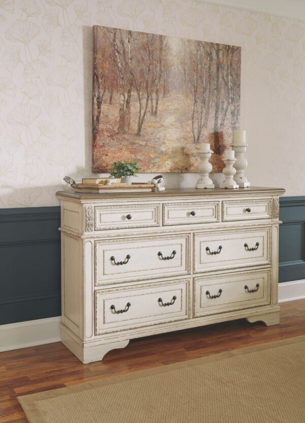 Realyn - Bedroom Sleigh Bed Set - Image 12