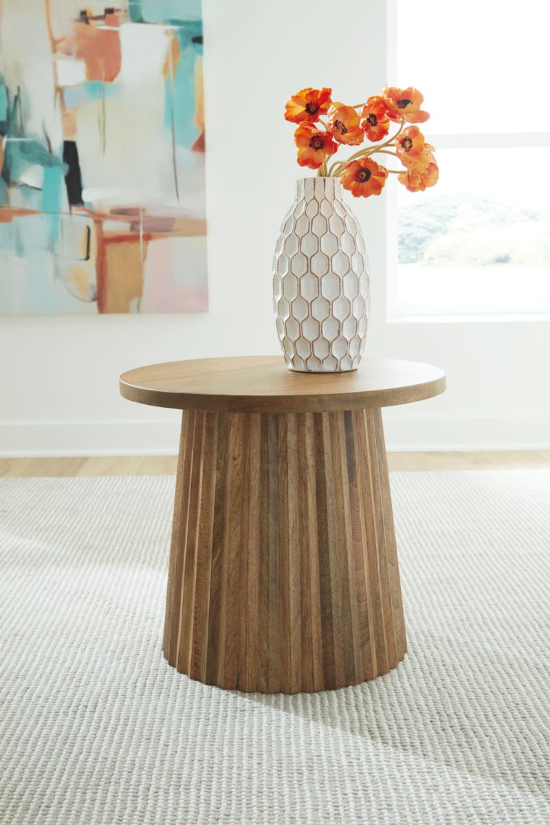 Ceilby - Accent Table - Image 3