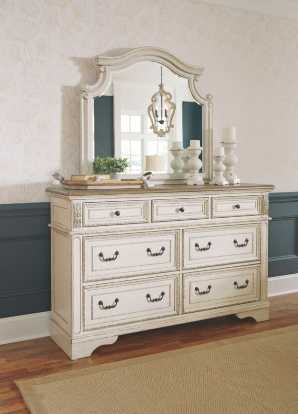 Realyn - Bedroom Sleigh Bed Set - Image 18
