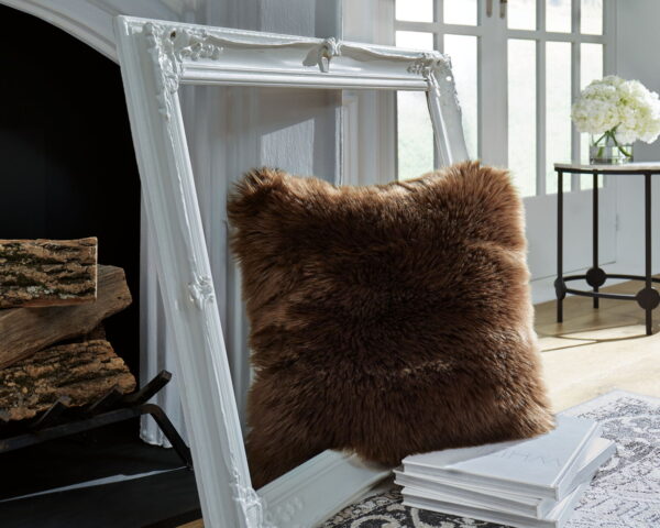 Bellethrone - Pillow - Image 2