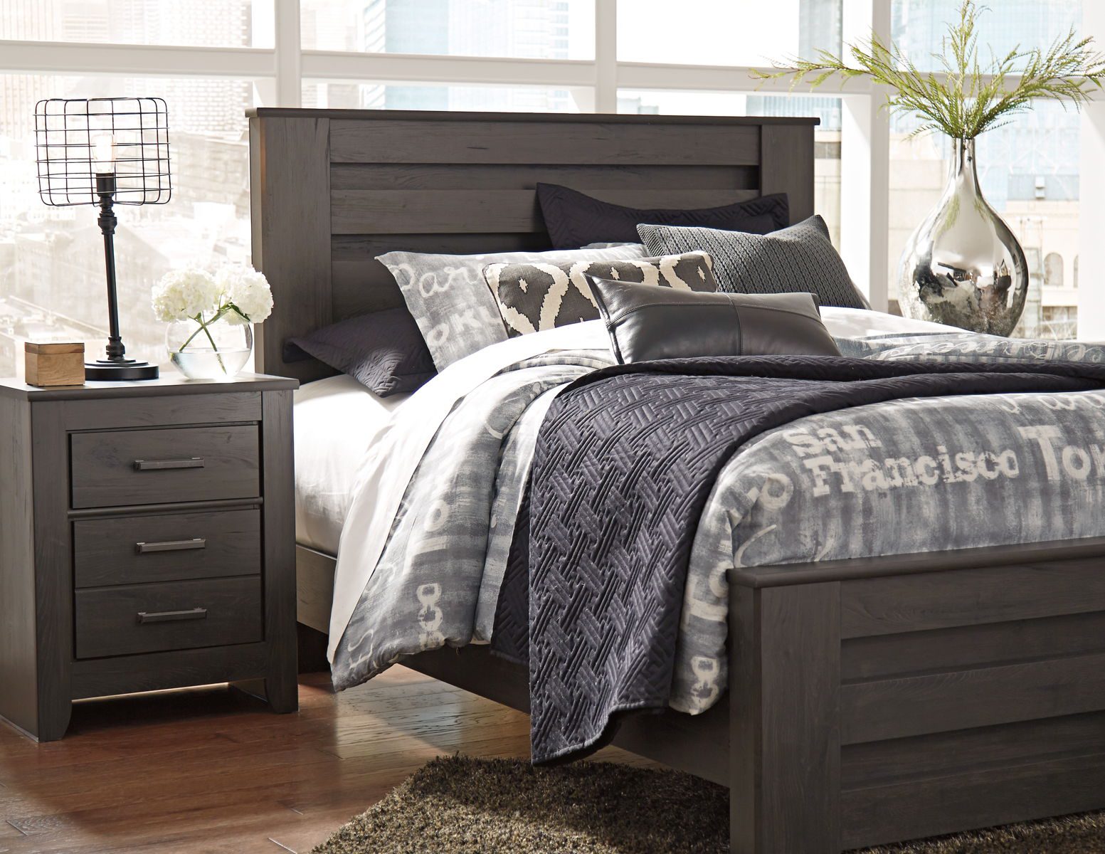 Brinxton - Panel Bed - Image 3