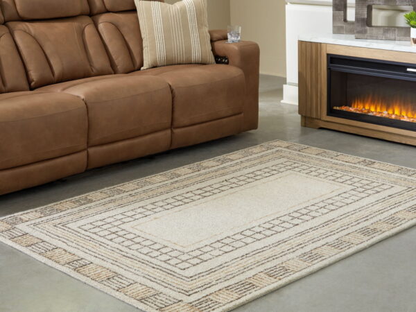 Idaman - Rug - Image 5