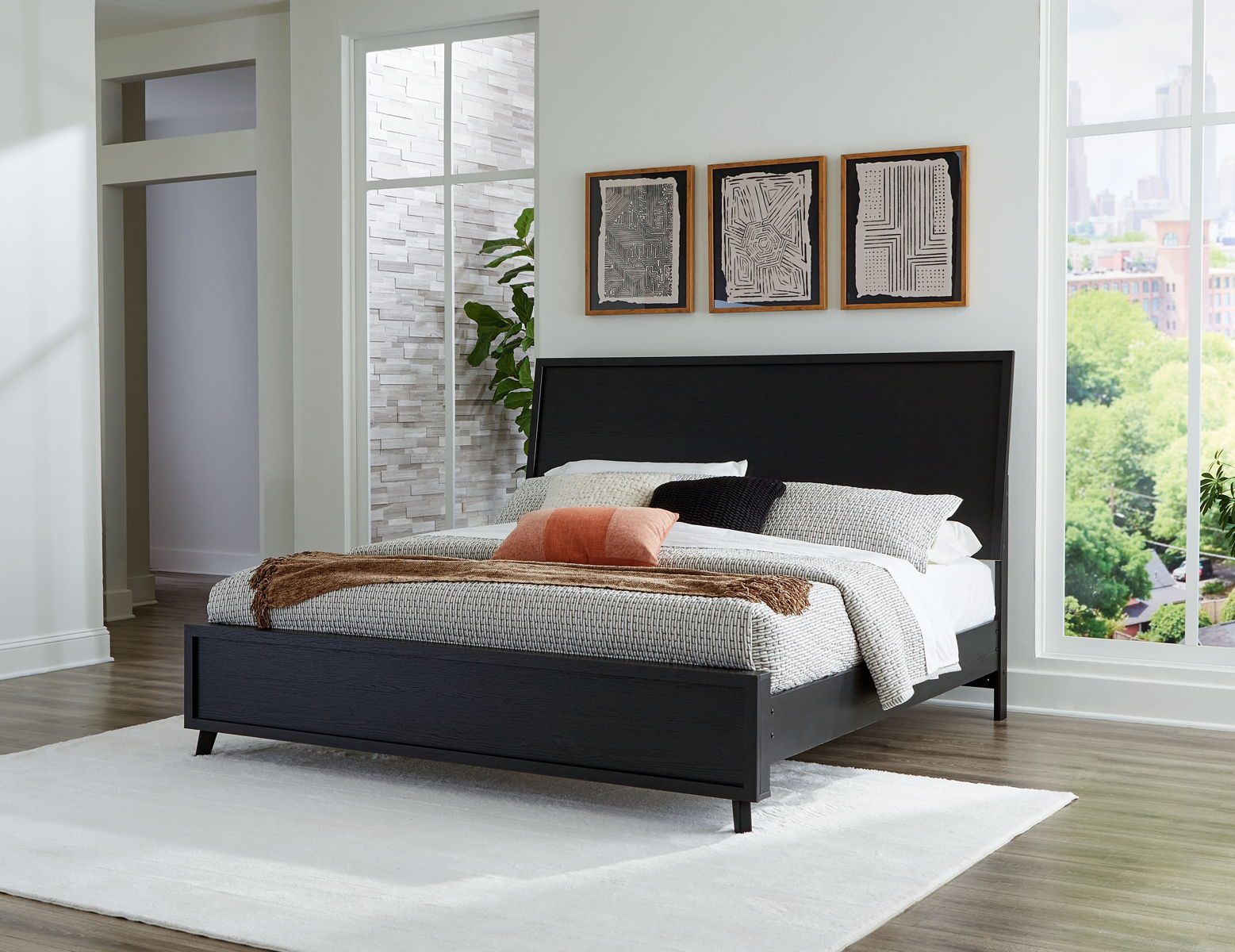 Danziar - Panel Bed - Image 8