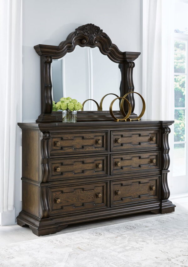 Maylee - Upholstered Bedroom Set - Image 2