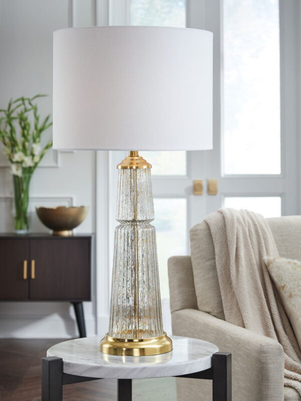 Bakersboro - Clear / Gold Finish - Glass Table Lamp - Image 3