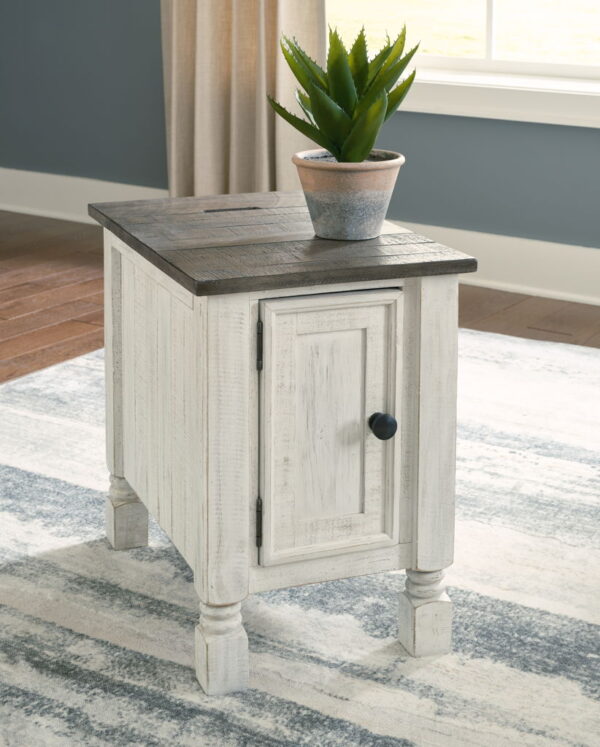 Havalance - White / Gray - Chair Side End Table - Image 3
