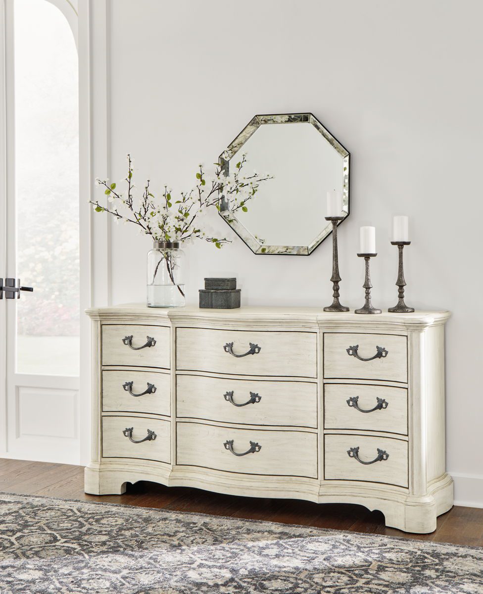 Arlendyne - Upholstered Bedroom Set - Image 4