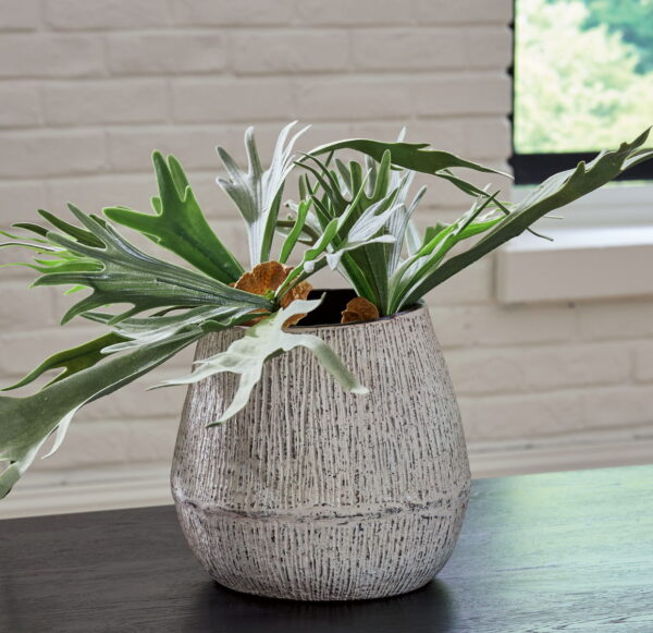 Claymount - Vase - Image 4