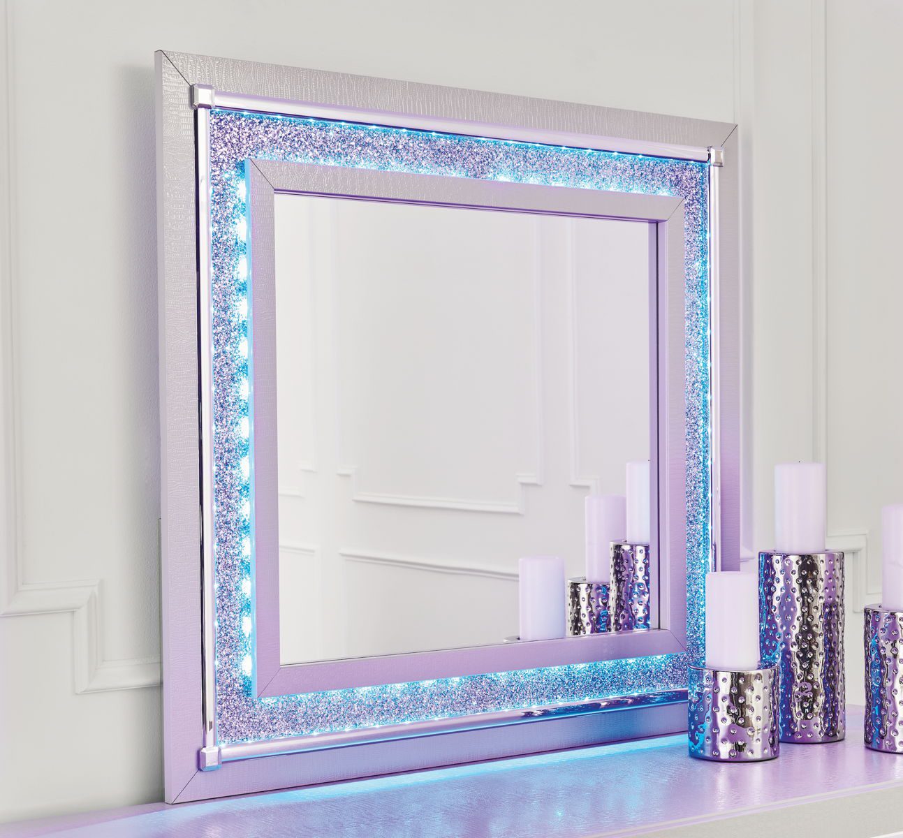 Zyniden - Silver - Dresser And Mirror - Image 2