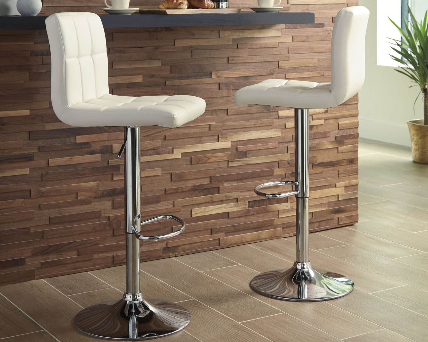 Bellatier - Adjustable Height Barstool (Set of 2) - Image 2